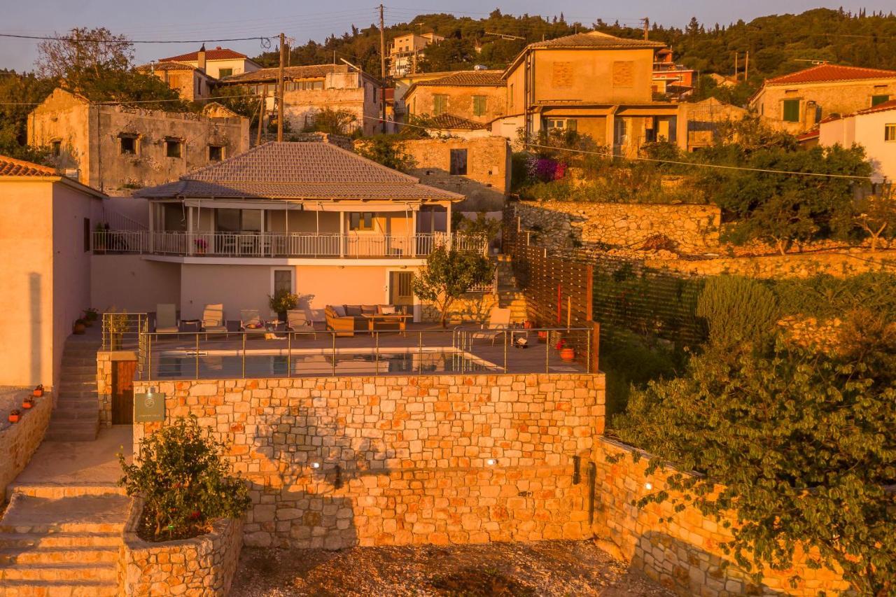 The View Villa Maries  Экстерьер фото