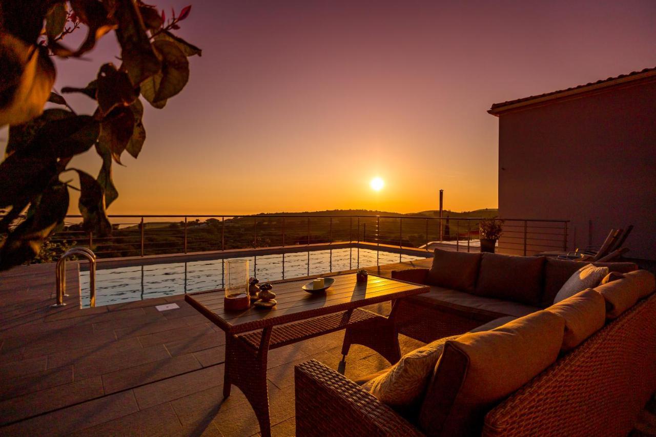 The View Villa Maries  Экстерьер фото
