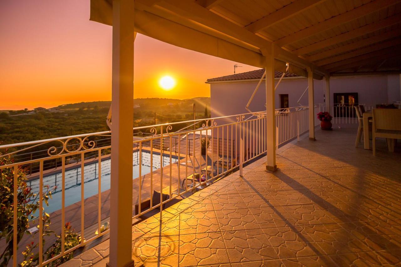 The View Villa Maries  Экстерьер фото