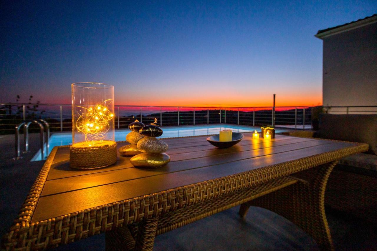 The View Villa Maries  Экстерьер фото